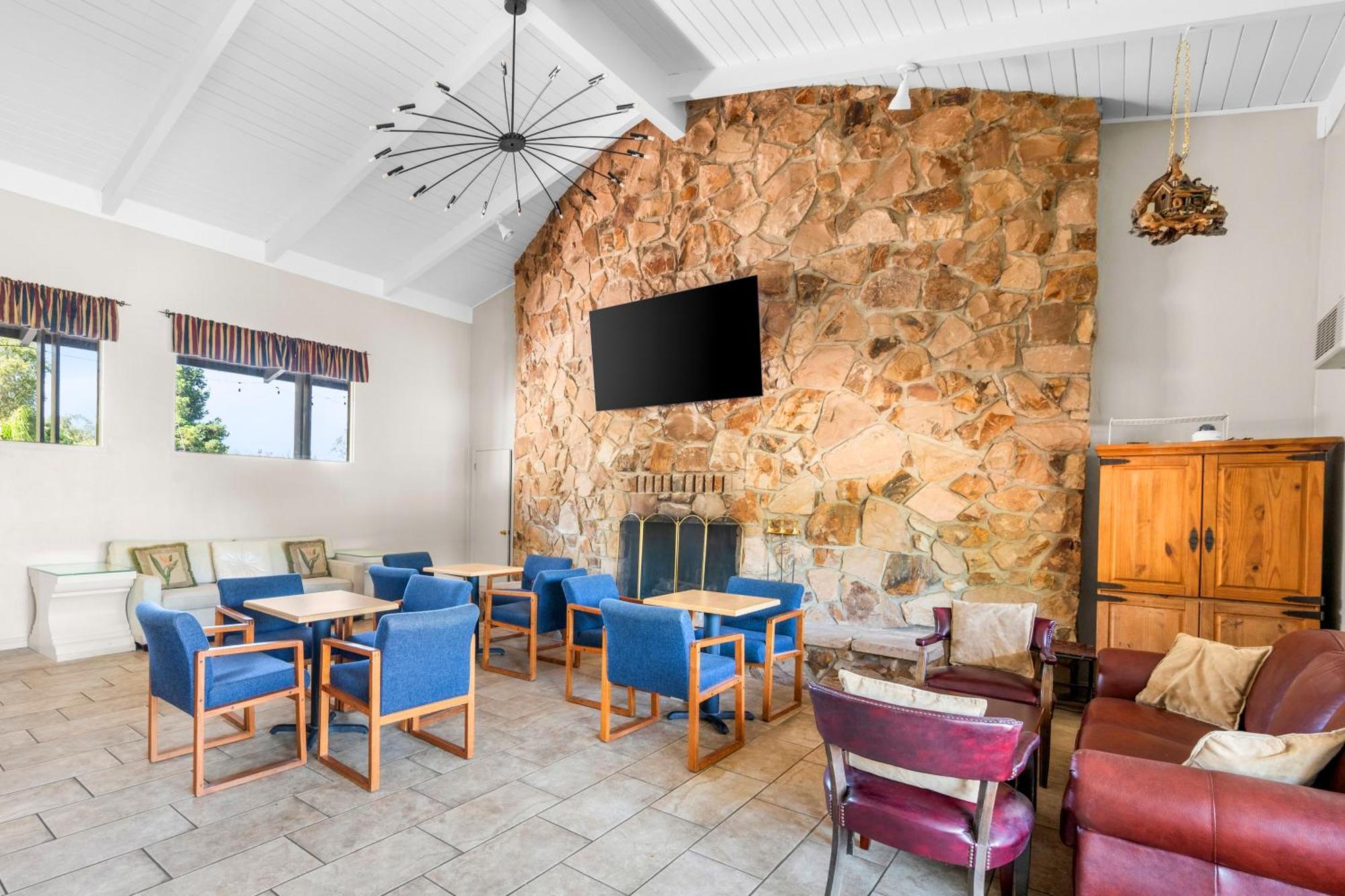 Quality Inn & Suites Jackson Luaran gambar
